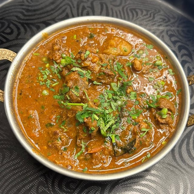 Chicken Curry (Bone-In).